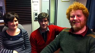 Delwedd ar gyfer Idris yn holi Cass a Nial am eu halbym newydd 'O Oes i Oes'