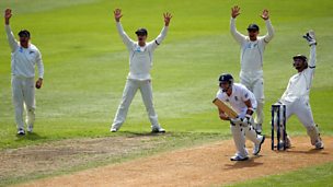 Image for Boycott on England collapse: "There's something not right here"