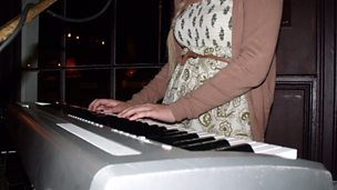 Image for Andy O'Hare reviews Jenny Hallam, Josh Wood, Abby Davies & Esther Turner at The Firefly, Worcester.