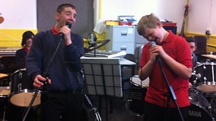 Llun ar gyfer Cyfweliad Band Roc Ysgol Syr Hugh Owen