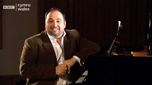 Llun ar gyfer Wynne Evans ymgyrch canu Calon Lân