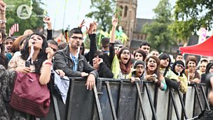 Manchester: Crowd