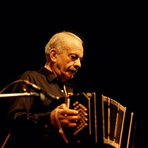 3 Pieces for chamber orchestra: no.2; Fugue