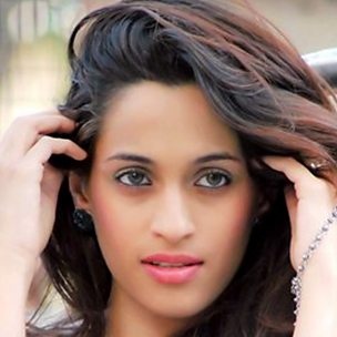 Charha De Rang