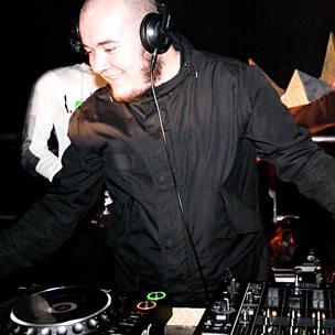 Shaky (Rude Kid Remix) (feat. Newbaan & Boy Better Know)