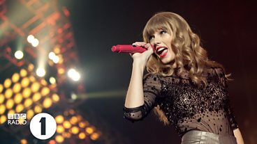 Taylor Swift at Radio 1's Teen Awards 2012