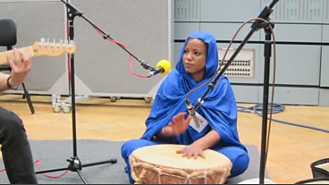 Aziza Brahim in session