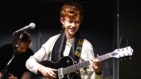 Theme Park Live Lounge Late