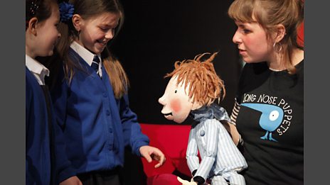 Long Nose Puppets meet the audience