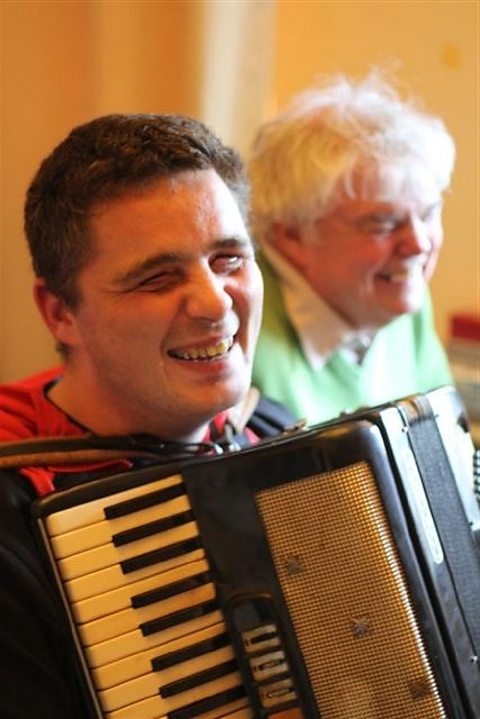 Archer's actor Ryan Kelly and his accordion