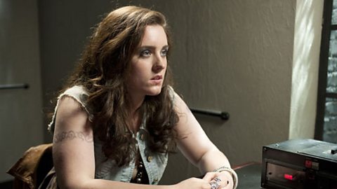 Stephanie Parr (Emily Glenister)