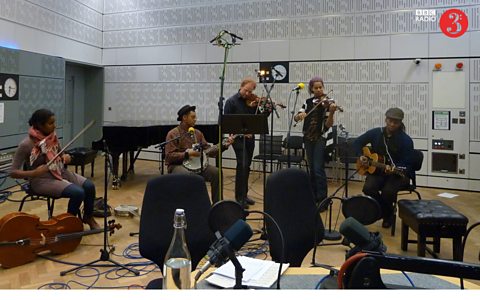 Carolina Chocolate Drops and violinist  Daniel Hope having an impromptu jam
