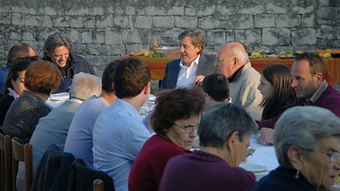 Giorgio Locatelli and Andrew Graham-Dixon share Easter lunch with the Vannuccio family 