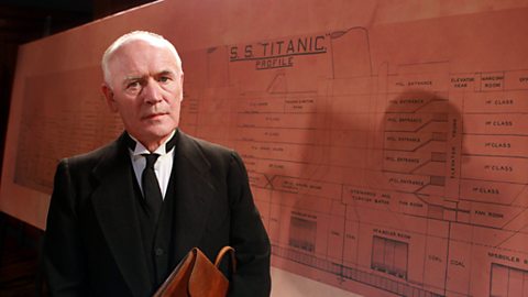 Robertson Dunlop played by Terence Harvey