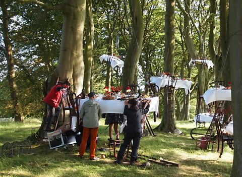 Preparing the set at Eglingham Hall 