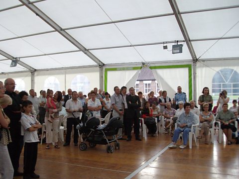 The people of Ors at the private view (Photo Credit: artconnexion)