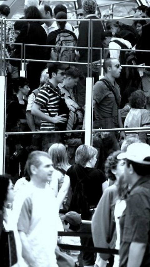 Topic Today - Worst queue ever. 