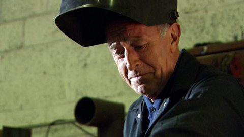 Len tries his hand at the trade again