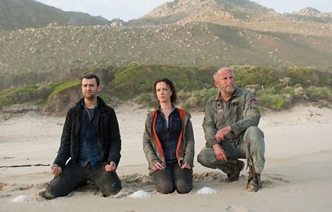 Photo: Cass, Fleur and Baxter head to the coast