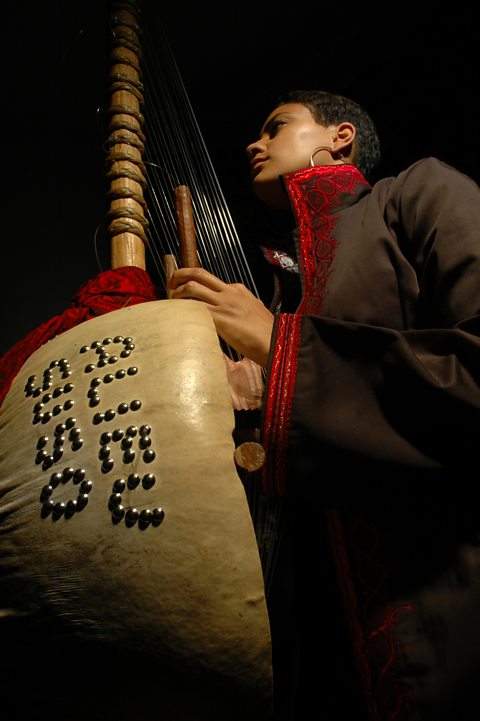 Sona Jobarteh playing the Kora, a 21-string  West African harp