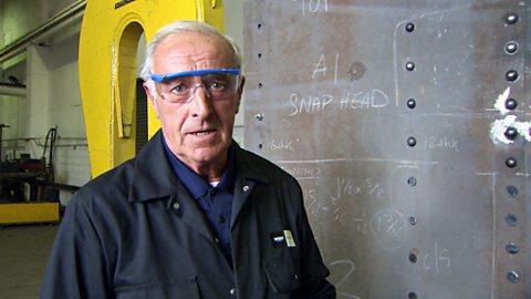 Len finds out just how much manual labour went into building the Titanic
