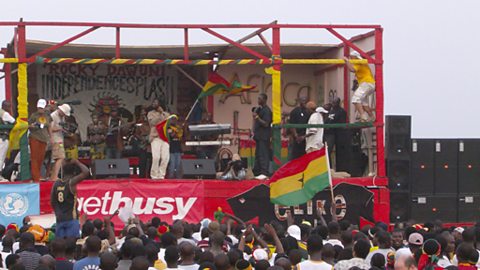 Batman Samini performs