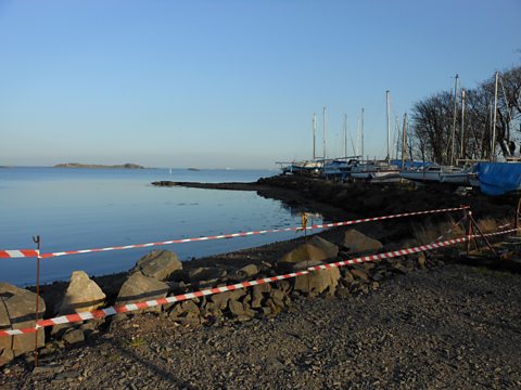 A section of beach cordoned off at Dalgety Bay