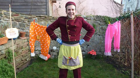 Photo: Naz Massoumi as Buttons