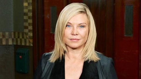 Sandra Pullman (Amanda Redman)