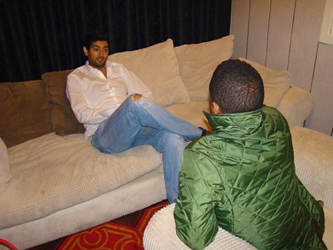 Harris talks to Polygamist Mo who has two wives.