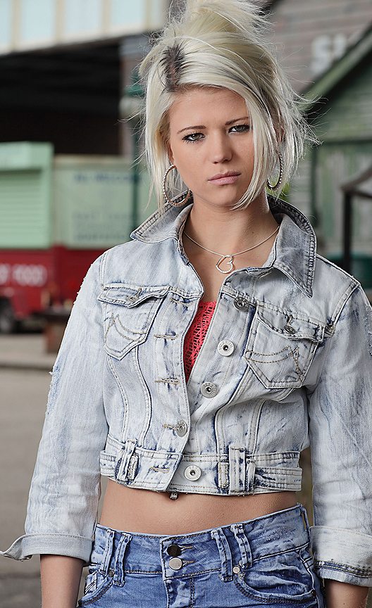 Lola Pearce