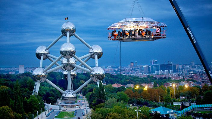 Belgium's DinnerInTheSky restaurant