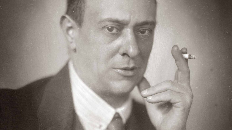 a biography of arnold schoenberg an austrian composer Arnold schoenberg - composer - long biography - music sales classical. a biography of arnold schoenberg an austrian composer Arnold schoenberg - composer - long biography - music sales classical.