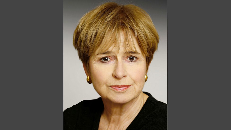 Previous Next Brigit Forsyth.jpg - p01wpvn4