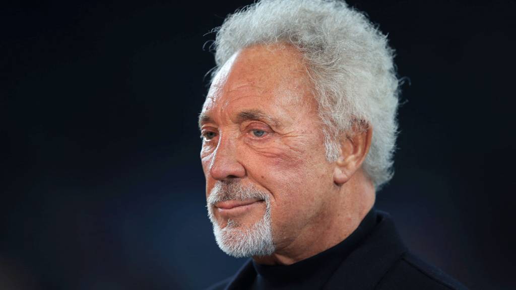 tom jones de james bond