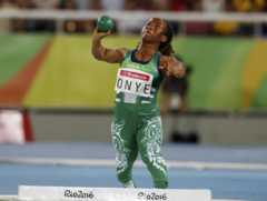 Lauritta Onye throws the shot put