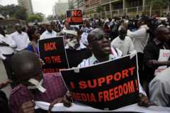 Kenyan journalists protesting