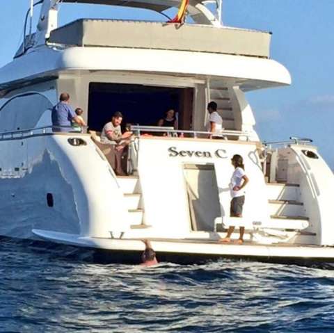 Fan swam out to Leo Messi's yacht in Ibiza 