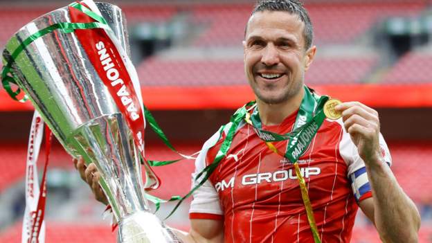 Richard Wood Rotherham United Captain Signs New One Year Deal BBC Sport