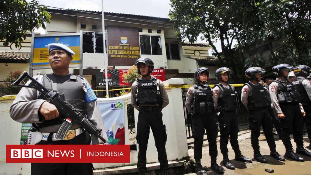 Polisi Mapolda Jabar Jadi Sasaran Peledakan Kelompok Bom Panci BBC