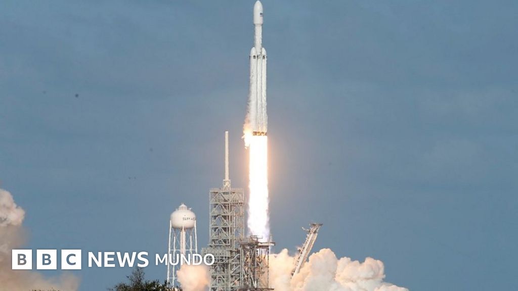 El cohete Falcon Heavy de Elon Musk despega desde Cabo Cañaveral BBC
