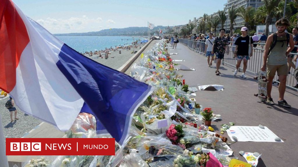 Francia presentan cargos contra cinco personas en relación al ataque