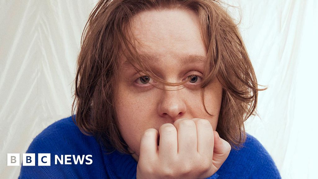 Lewis Capaldi How Success Affected His Mental Health Bbc News