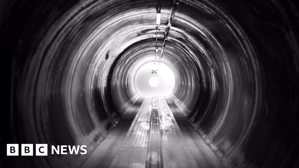 Hyperloop Test Pod Sets Speed Record Bbc News