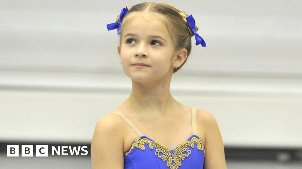 Cancer Survivor Dances With Nutcracker Royal Ballet Stars Bbc News