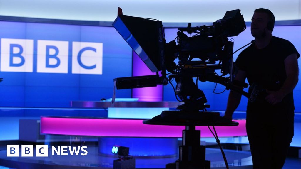 Bbc Review Finds No Gender Bias In On Air Pay Decisions Bbc News