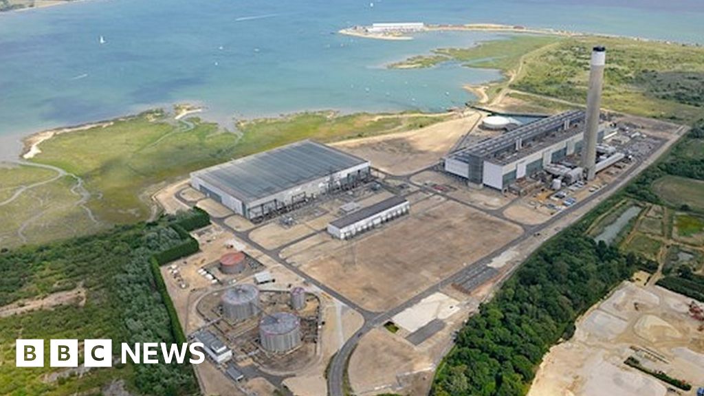 Fawley Power Station Set For Housing Plan BBC News