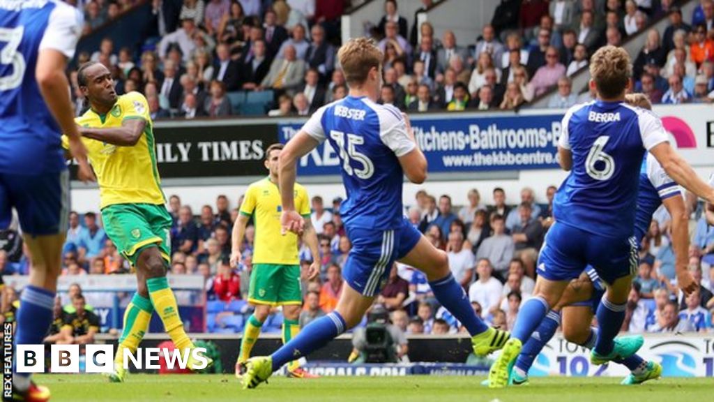 Ipswich V Norwich Arrests After Old Farm Football Derby Bbc News