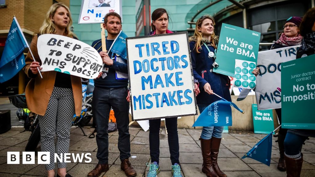 Junior Doctors Row BMA Fears Uphill Struggle To Sell Deal BBC News