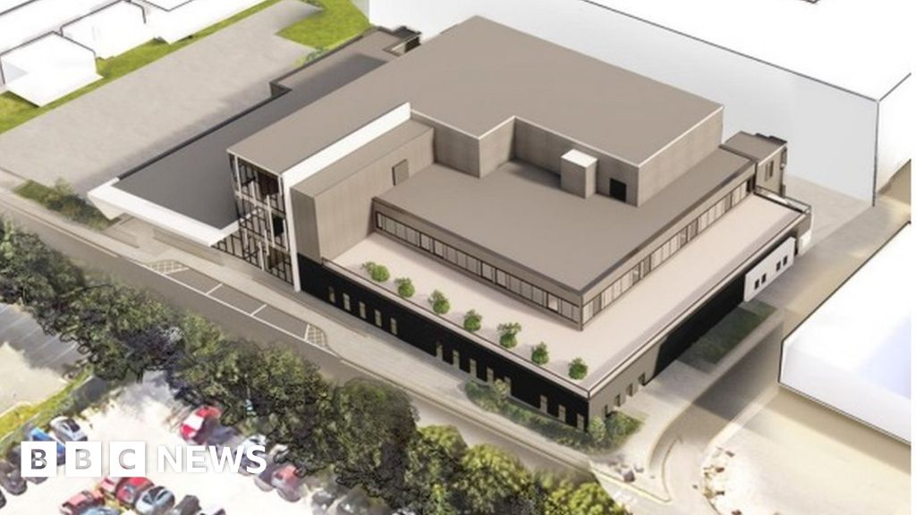 Eastbourne District General Hospital Extension Approved Bbc News